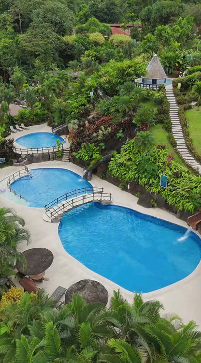 ARENAL VOLCANO SLOTH TOUR AND HOT SPRINGS